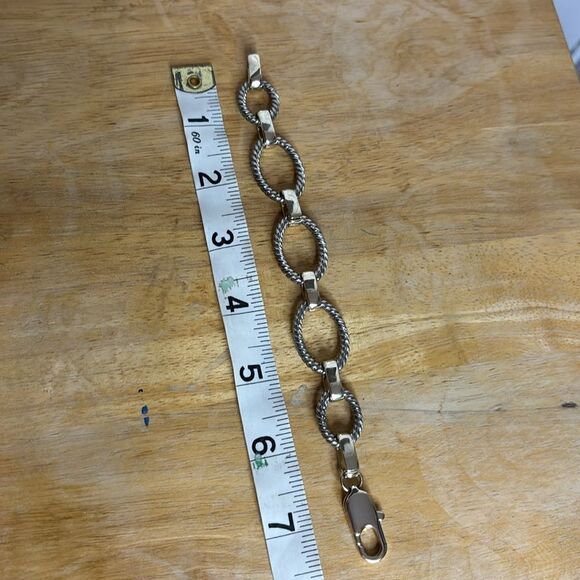 Silver tone women’s large chunky chain bracelet with decorative links - Picture 6 of 6